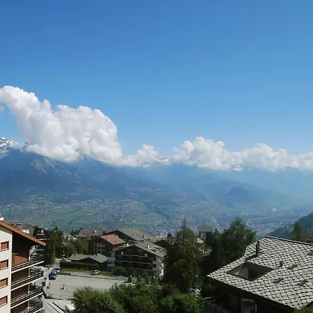 Hauts De A Apt B2 *